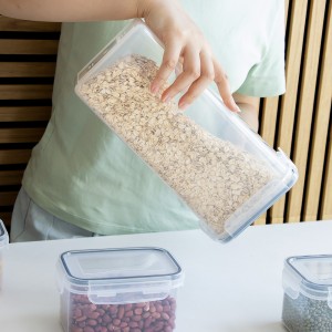 Wholesale Transparent Plastic Food Storage Boxes Cereal Container Dry Food airtight food storage bin